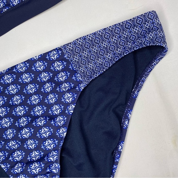 Athleta Tangier Set High Neck Top and Bottom - Picture 15 of 16